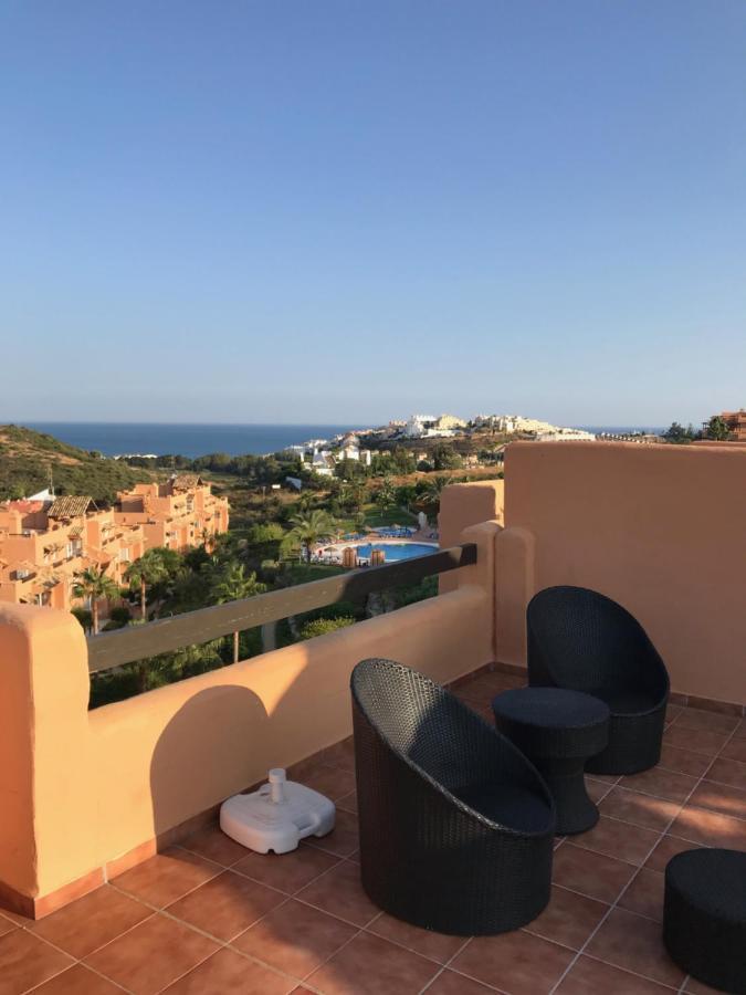 Penthouse, Casares Del Sol, Malaga Apartment Luaran gambar